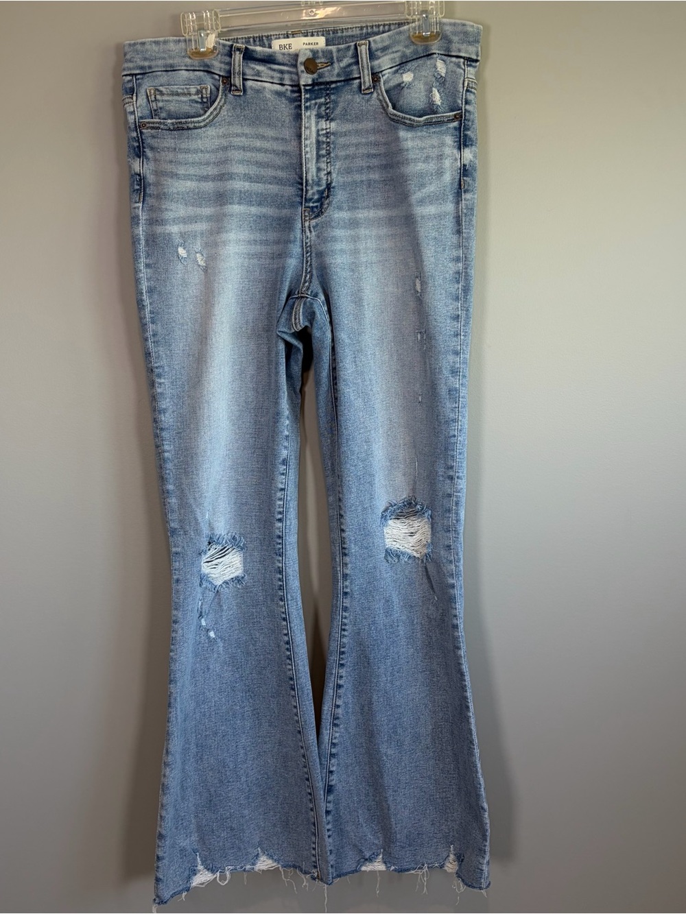 BKE Buckle Parker Flare Jeans Womens Size 30x32 Universal Fit High Rise Raw Hem